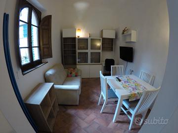 Bilocale con giardino