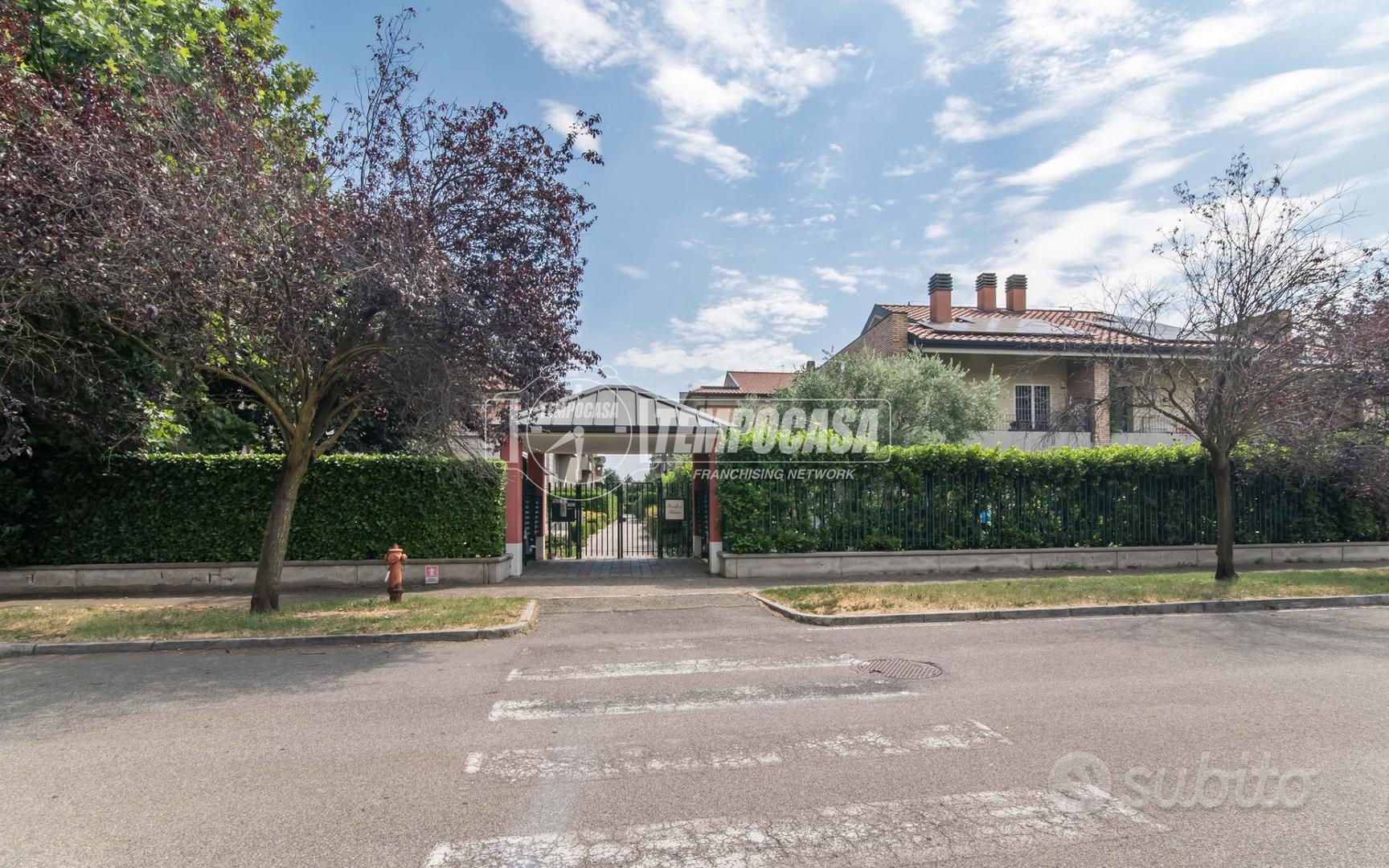 Apartment in Arese, Torretta - Altro