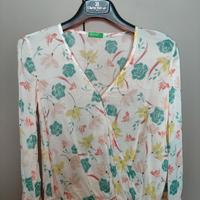 Maglia camicetta blusa Benetton chiara con fiori S