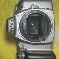 Nikon F55 testata