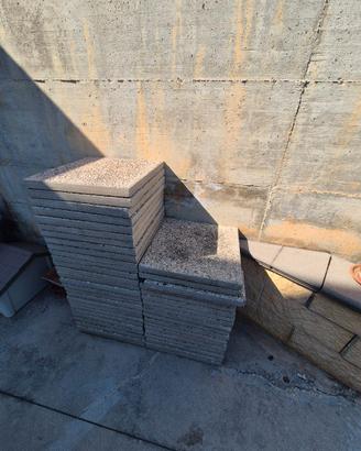 Mattoni in cemento e ghiaia