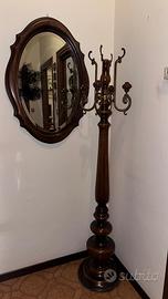 Specchio e appendiabiti in legno vintage