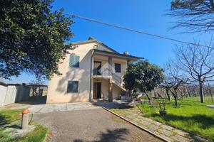 VILLA SINGOLA A MONTEFALCO