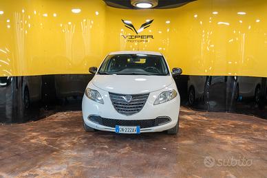 Lancia Ypsilon 1.2 69 CV 5 porte S&S Silver PERMUT