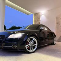 Audi TT TTS Coupé 2.0 TFSI 272 cv