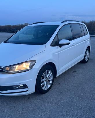 Volkswagen Touran ..7 Posti..2016 diesel 1.6 euro 