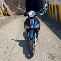 Piaggio Beverly 125 - 2012