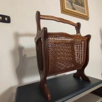 portariviste in legno e paglia viennese. anni 60'.