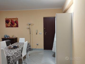 Trilocale con terrazzo in parco chiuso