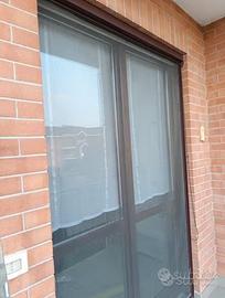 Zanzariera per porta-finestra
