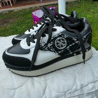 Sneaker plattaform guess originali