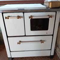 Cucina economica a legna