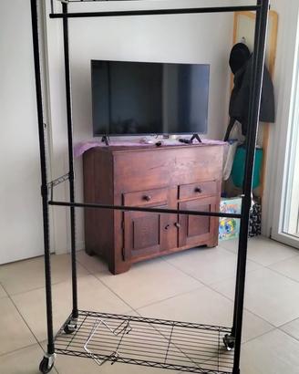 STAND PORTA ABITI