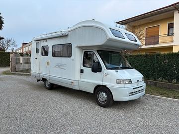 Laika ecovip 4.1 CLIMA CABINA cc2.8 anno 2002.