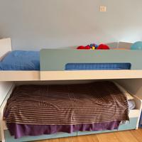 Letti a castello con contenitori