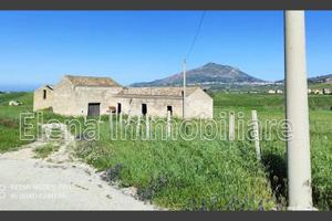Terreno di 10000 m² a Valderice