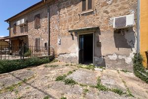 CASA SEMINDIPENDENTE A NARNI