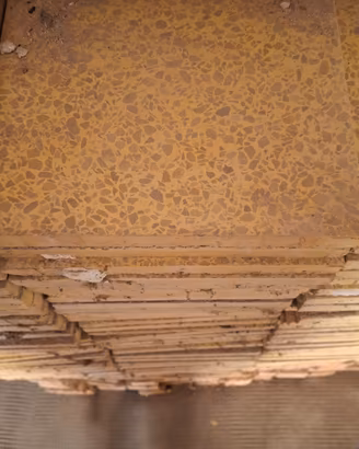mattonella in graniglia tendenti al giallo