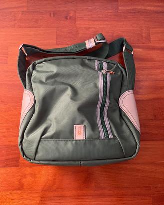 Borsa a tracolla Zippo verde e rosa stile Y2K 