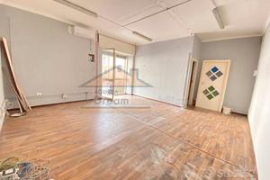 Locale Commerciale Via Innamorati