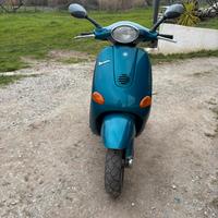 Vespa Et2