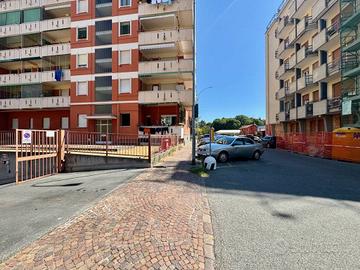 Box / Garage di 25 m² a Biella