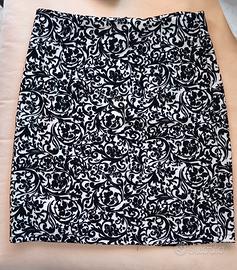 Gonna motivo floreale barocco 