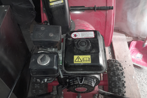 Spazzaneve a marce con retromarcia