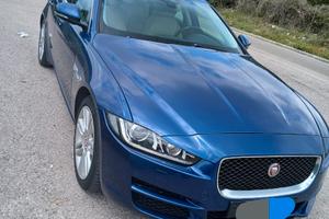 Jaguar xe (x760) - 2016