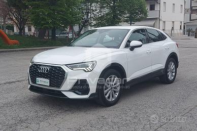 AUDI Q3 SPB 35 TDI quattro S tronic Business Plus