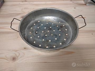 Padella per castagne