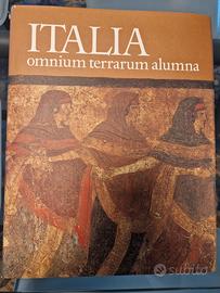ITALIA omnium terrarum alunna 