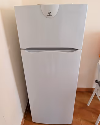 Frigorifero e congelatore Indesit