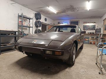 Porsche 924 