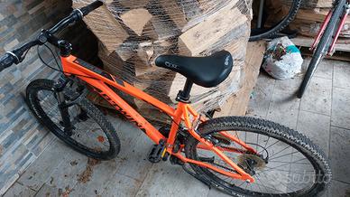 MTB taglia S - adatta per 150-165cm