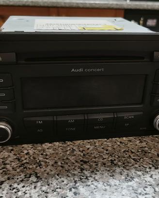 Autoradio Audi Concert guasta per ricambi