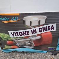 Macchina passa pomodoro 