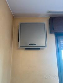 Condizionatore LG quadrato grigio specchiato 12000
