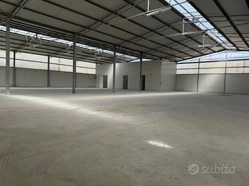 Immobile di 1250 m² a Napoli
