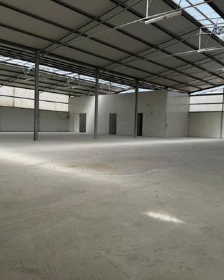 Immobile di 1250 m² a Napoli