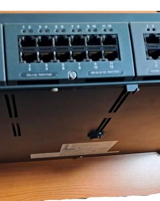 centrale Avaya funzionante con telefoni digitali