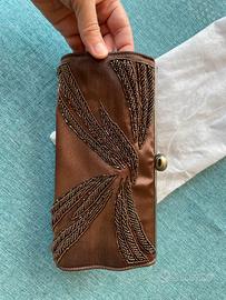 Pochette in raso con con tracolla Impero Couture