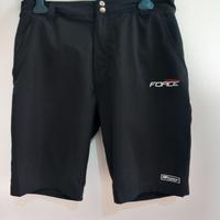 Pantaloncini MTB.