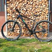 bici Cube aim race 29 pollici 