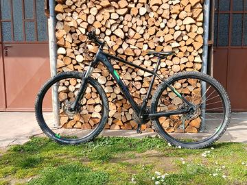 bici Cube aim race 29 pollici 