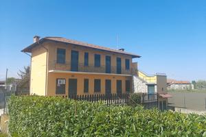 Casa bifamigliare