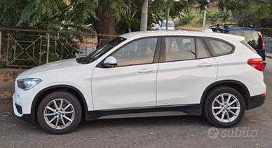Bmw x1. Xdrive
