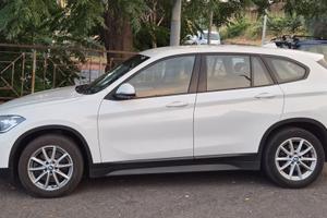Bmw x1. Xdrive
