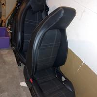 ricambi tappezzeria Mercedes gla 