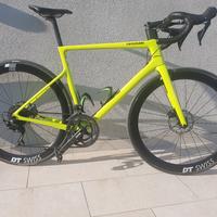 SuperSix EVO Carbon Disc 105 - bici da strada